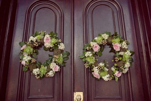 Couronnes de fleurs décoratives: votez pour votre préférée !
