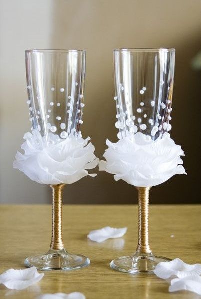 Une magnifique décoration de coupe à champagne maison !