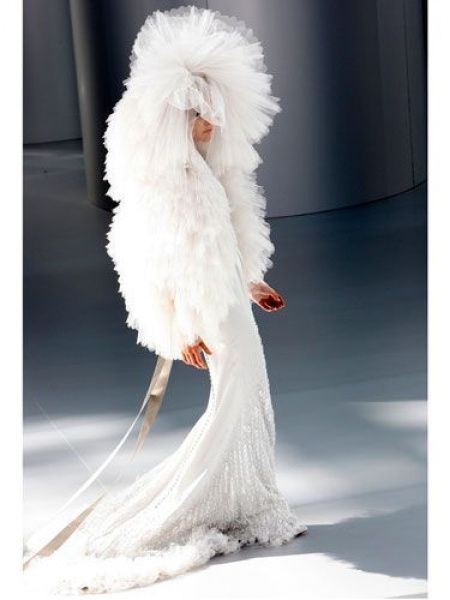 Top10 Halloween: votez pour la pire robe de mariée de toute l'histoire!