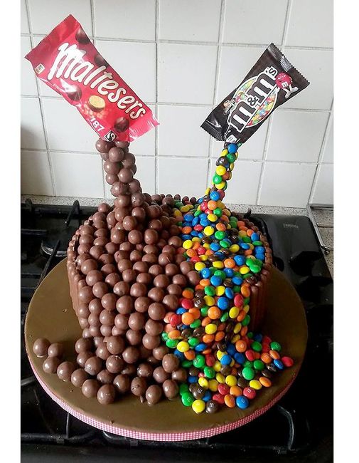 Gravity cake