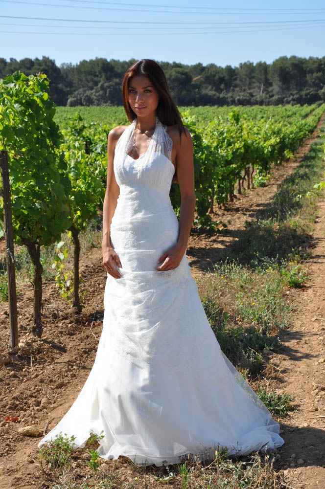 La robe de mariée du 10 janvier 2013 est...