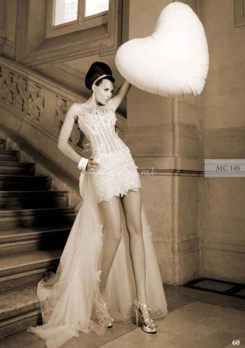 La robe de mariée du 14 février 2013 est...