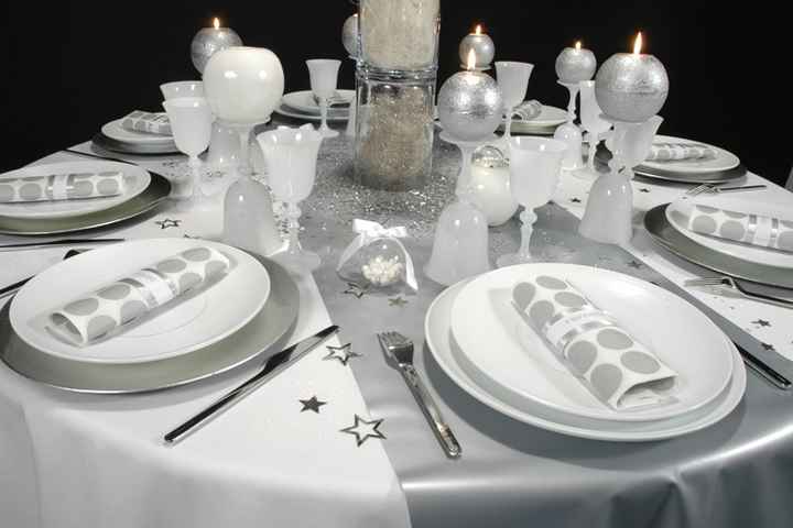 Décoration de table argent et blanc