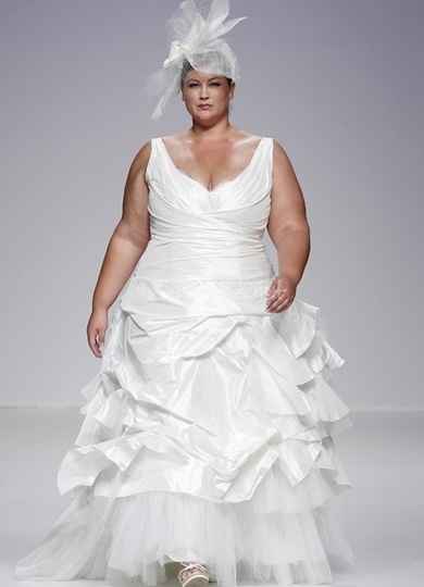 La robe de mariée du 22 février 2013 est...