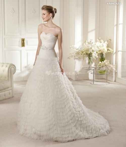 La robe de mariée du 27 mars 2013 est...