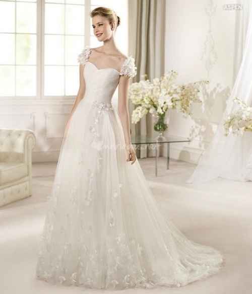 La robe de mariée du 27 mars 2013 est...