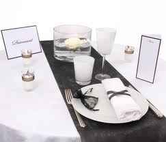 Table noire et blanche