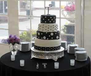 Table noire et blanche