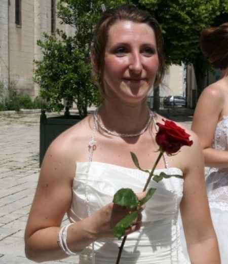 12 mariées cymbeline dansent à angoulême : flashmob !