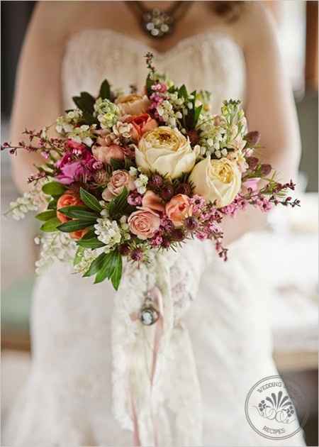 Bouquets de mariée avec des rubans