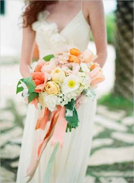 Bouquets de mariée avec des rubans