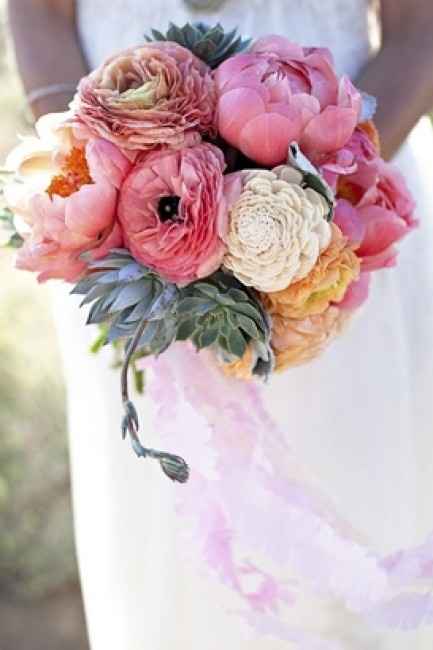 Bouquets de mariée avec des rubans