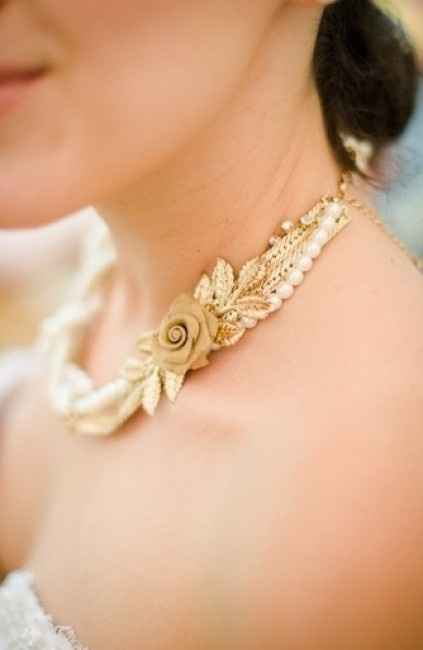 Votez pour votre photo de collier de mariée préférée !