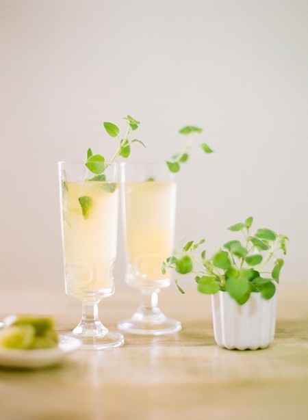 Inspiration graphique pour faire part sur le thème du cocktail