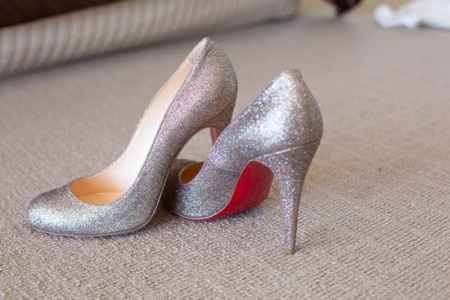 Votez pour vos chaussures de mariée louboutin préférées !
