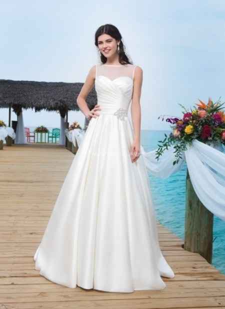 Robes de mariée de Sincerity Bridal