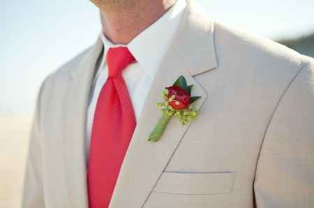 Votez pour votre boutonnière de marié préférée !!!