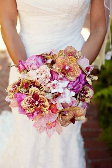 Votez pour votre bouquet préférée parmi 12 photos !