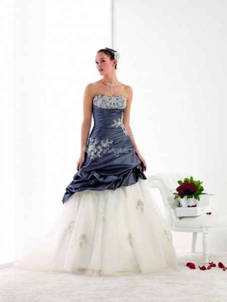 Robes de mariée bleues