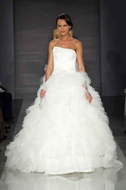 Votez pour votre robe de princesse favorite parmi 12 photos !