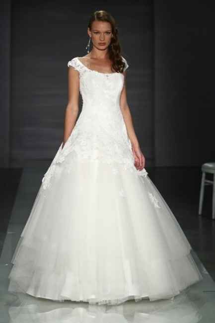 Votez pour votre robe de princesse favorite parmi 12 photos !