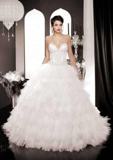 Votez pour votre robe de princesse favorite parmi 12 photos !