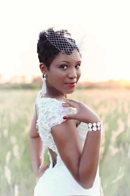 22 coiffures pour mariées aux cheveux courts
