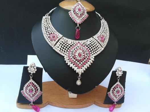Quels bijoux pour les mariées de tunisie, maroc et algérie ?