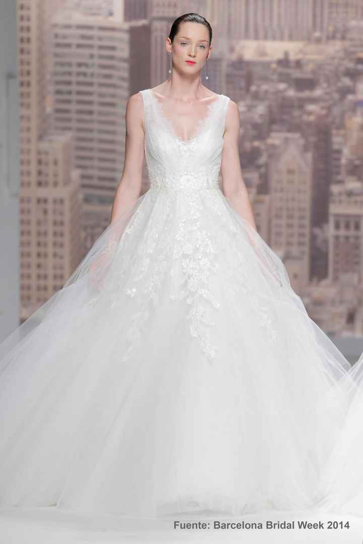Défilé de robes de mariée Rosa Clará 2015