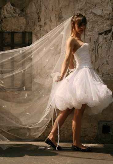 Porter un voile avec une robe courte ?