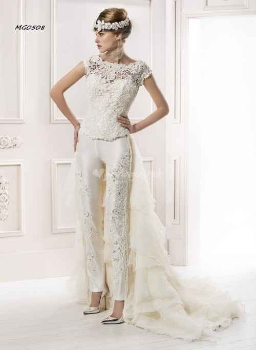idées de look de mariée en pantalon