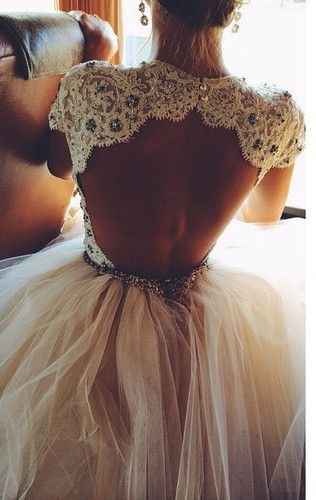 Quelle note donnez-vous au dos de cette robe de mariée ?