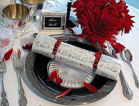 Mariage blanc rouge argent