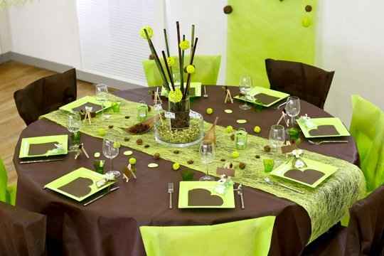 Decoration de table vert et chocolat