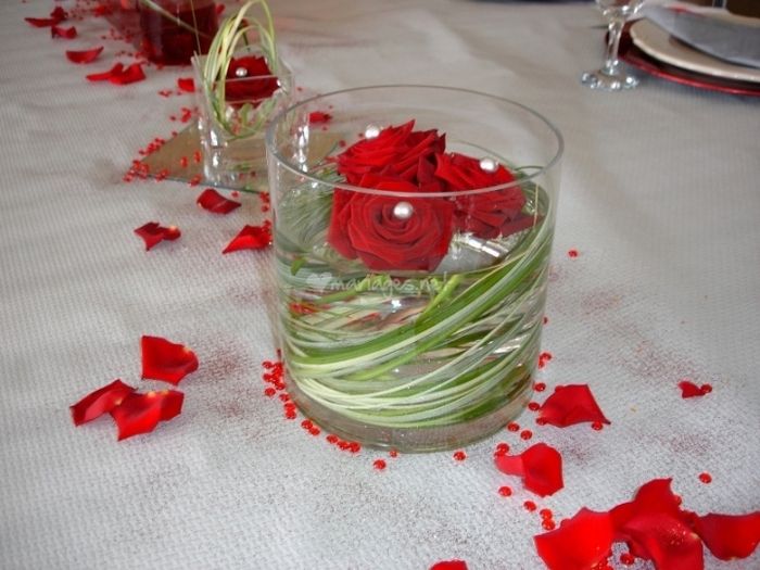 Centre de table rose et vase