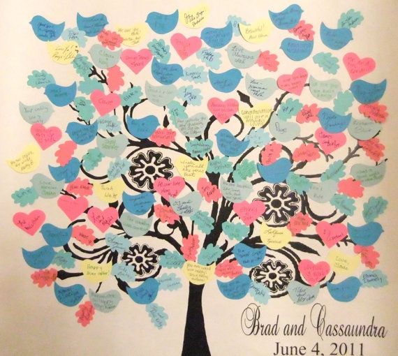 Arbre avec messages sur étiquettes