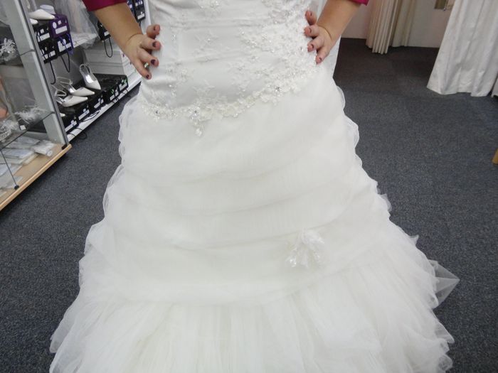 détail de ma robe strass