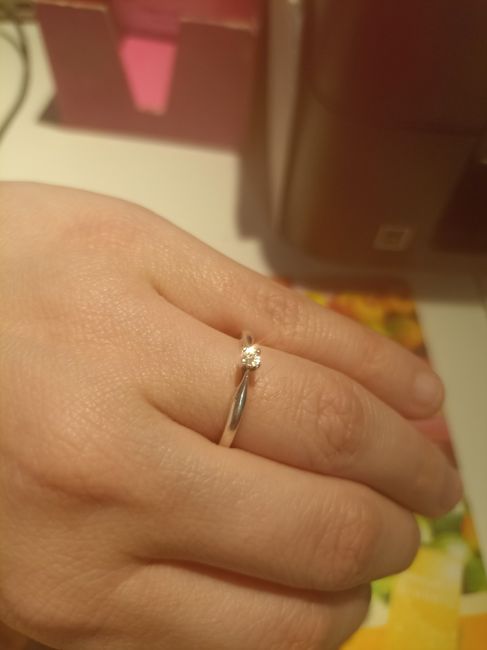 Ta bague de fiançailles sur le Pinterest de Mariages.net ça t'intéresse ? ❤️ - 1