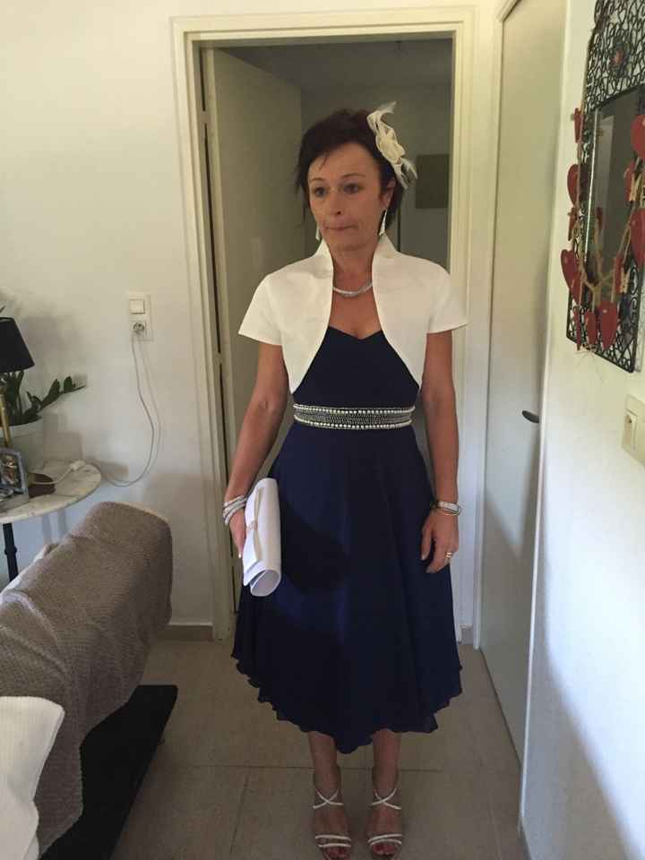 Tenue de ma maman enfin complète - 1