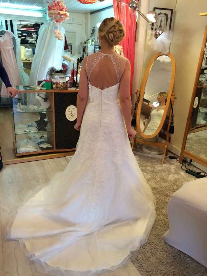 Besoin avis dos robe de mariée - 1