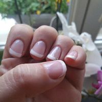 French manicure - 1