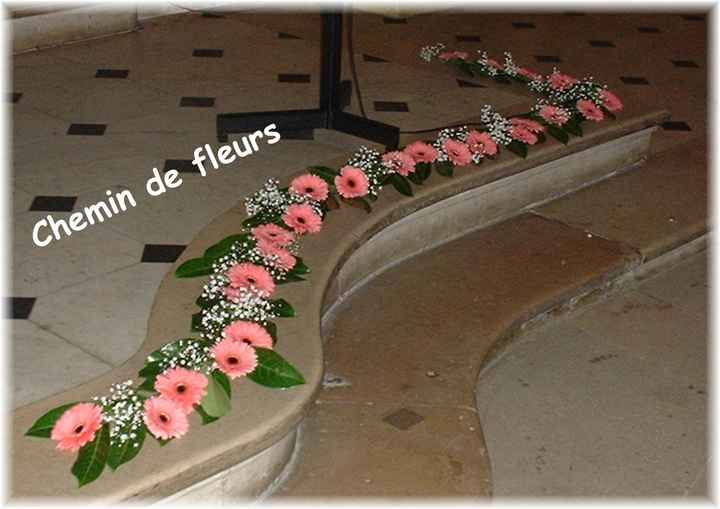 chemin d'église pour la cérémonie
