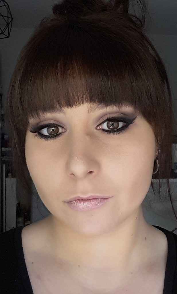 éNième essai maquillage lol - 2