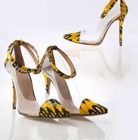 Chaussure de couleur