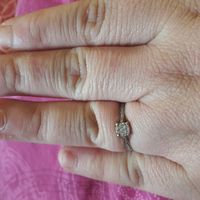 Avez-vous publié une photo de votre bague de fiançailles ? - 1