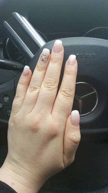 Montrez moi vos ongles ..... - 1