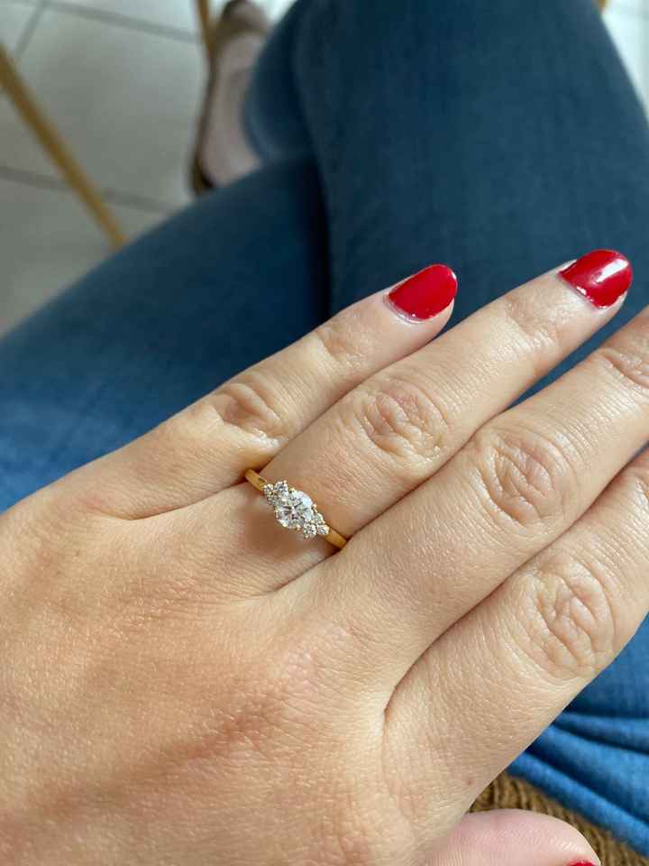 Ta bague de fiançailles sur le Pinterest de Mariages.net ça t'intéresse ? ❤️ - 1