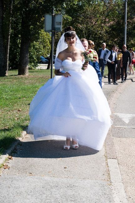 Robe de mariée : blanche ou ivoire 2