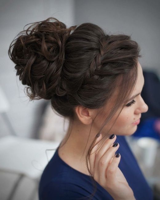  Coiffure chignon haut - 1