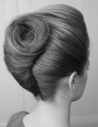 Comme je suis petite on ma conseillé de faire une coiffure qui monte mon futur est grand - 1